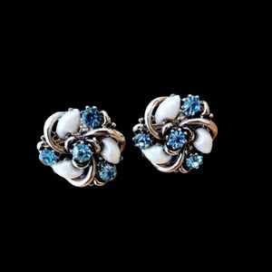 Lisner clip earrings London Blue Baroque Pearl